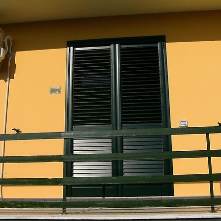 Vento Dell'Est Bed & Breakfast Сан Каталдо Екстериор снимка