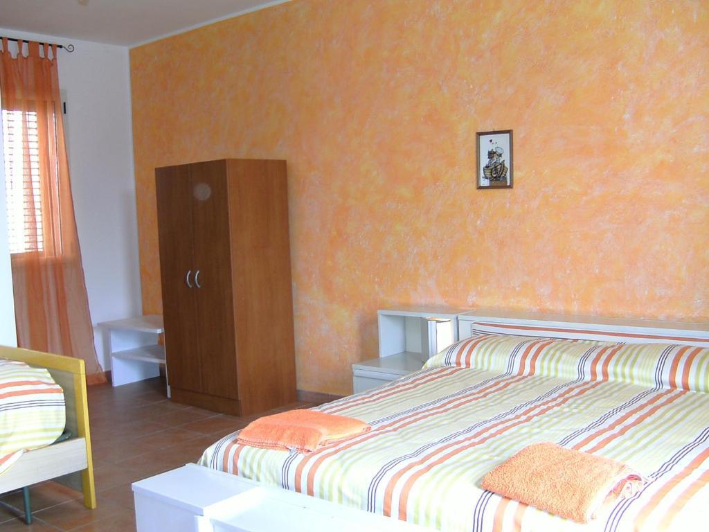 Vento Dell'Est Bed & Breakfast Сан Каталдо Екстериор снимка